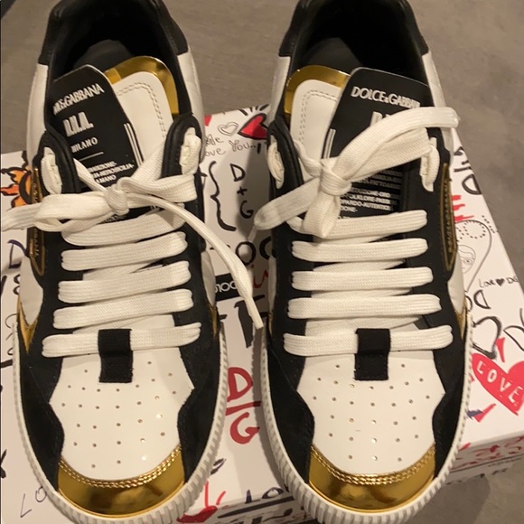 Dolce and Gabbana - Picture 3 of 4